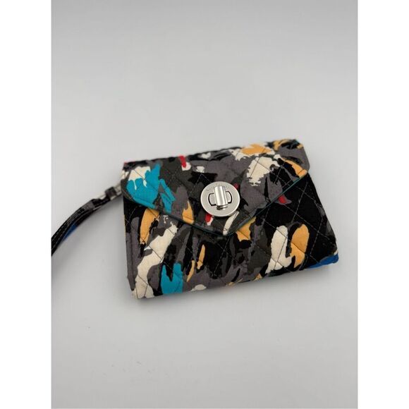 Vera Bradley Womens Splash Floral Quilted Your Turn Smartphone Wristlet Wallet - Picture 1 of 8